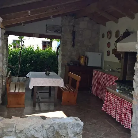 Apartment Luli Pula